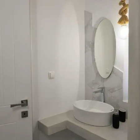 Uppolis με θέα τα νησιά Casa de Férias Ano Syros