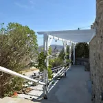 بيت للعطل Uppolis με θέα τα νησιά انو سيروس