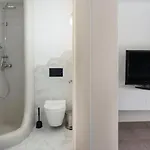 Uppolis με θέα τα νησιά * انو سيروس