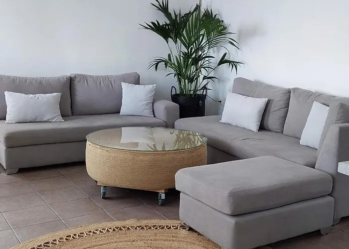 Vakantiehuis Uppolis με θέα τα νησιά Ano Syros