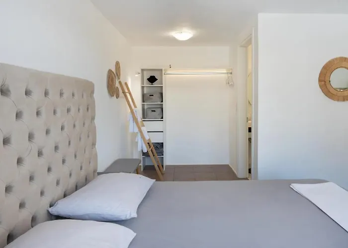 Vakantiehuis Uppolis με θέα τα νησιά Ano Syros